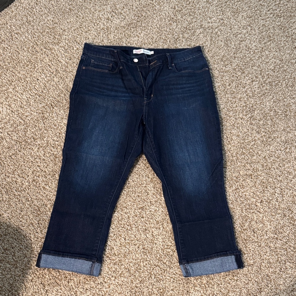 Signature by Levi Strauss Dark Indigo Capri Jeans